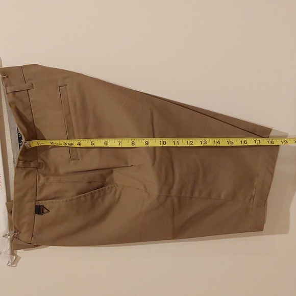 Short - Picture 3 of 4